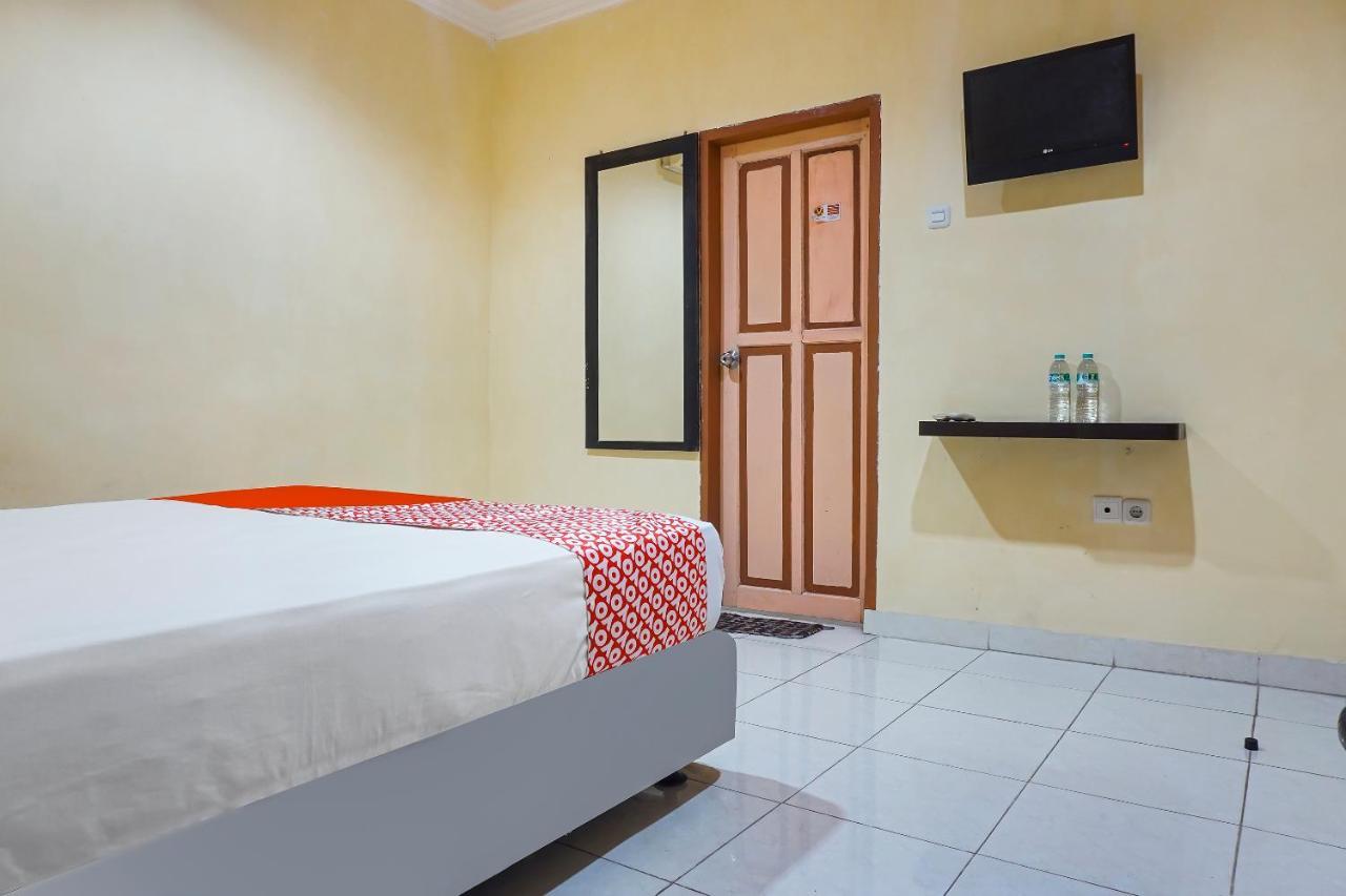 Oyo 90923 Makassar Cottage Balangberu Zewnętrze zdjęcie