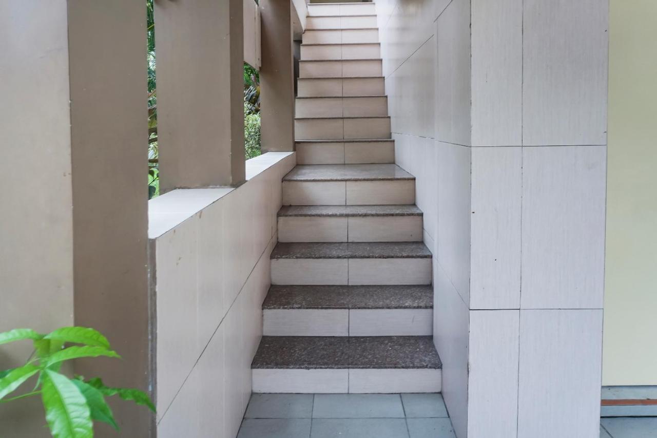 Oyo 90923 Makassar Cottage Balangberu Zewnętrze zdjęcie
